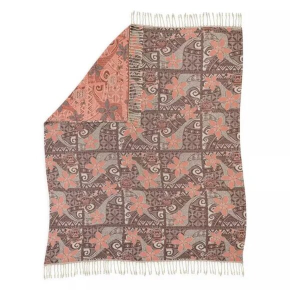 Disney Parks Moana Spotlight Kakamora Waves Flowers Throw brand new - Picture 14 of 16